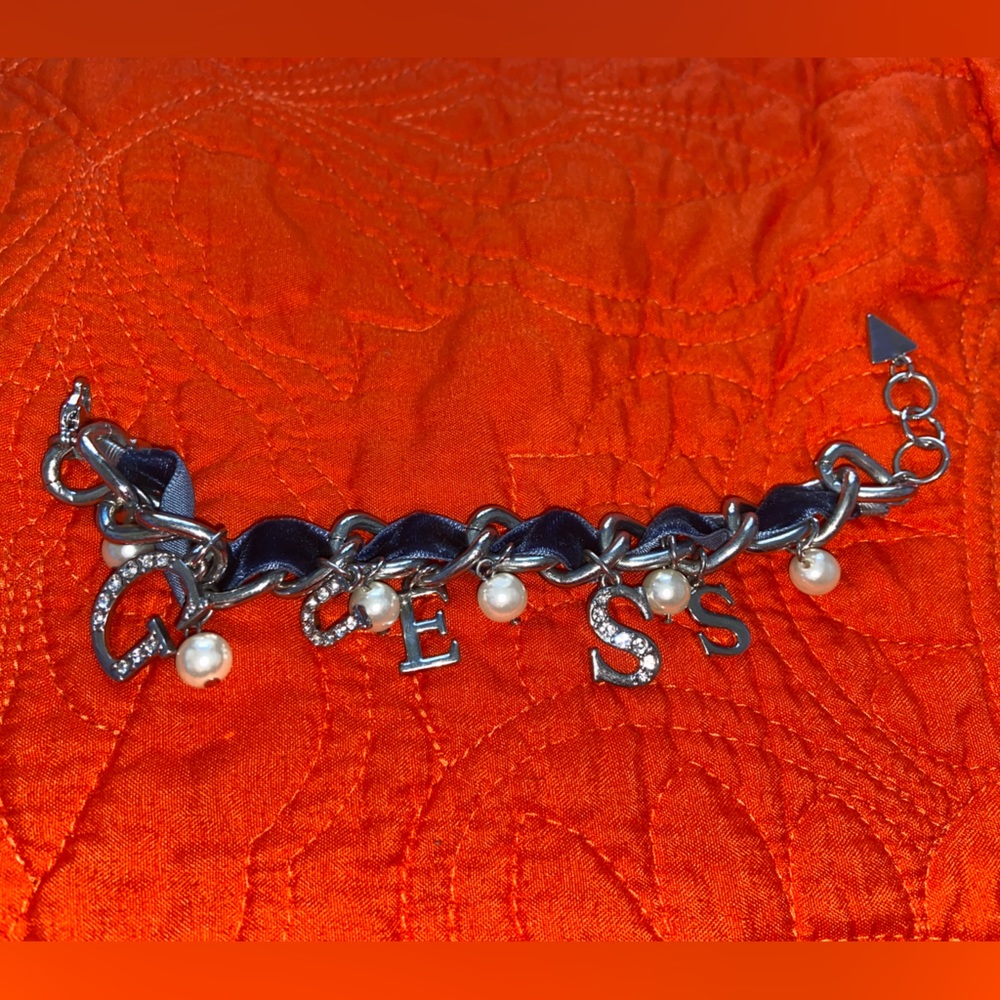 GUESS blue velvet charm silver-toned bracelet